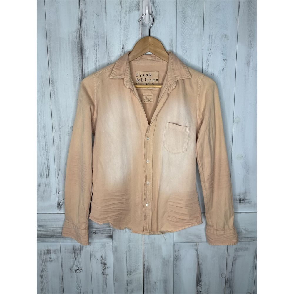 FRANK & EILEEN  X COH "BARRY" FAMOUS DENIM DISTRESSED BUTTON UP SHIRT PEACH XS